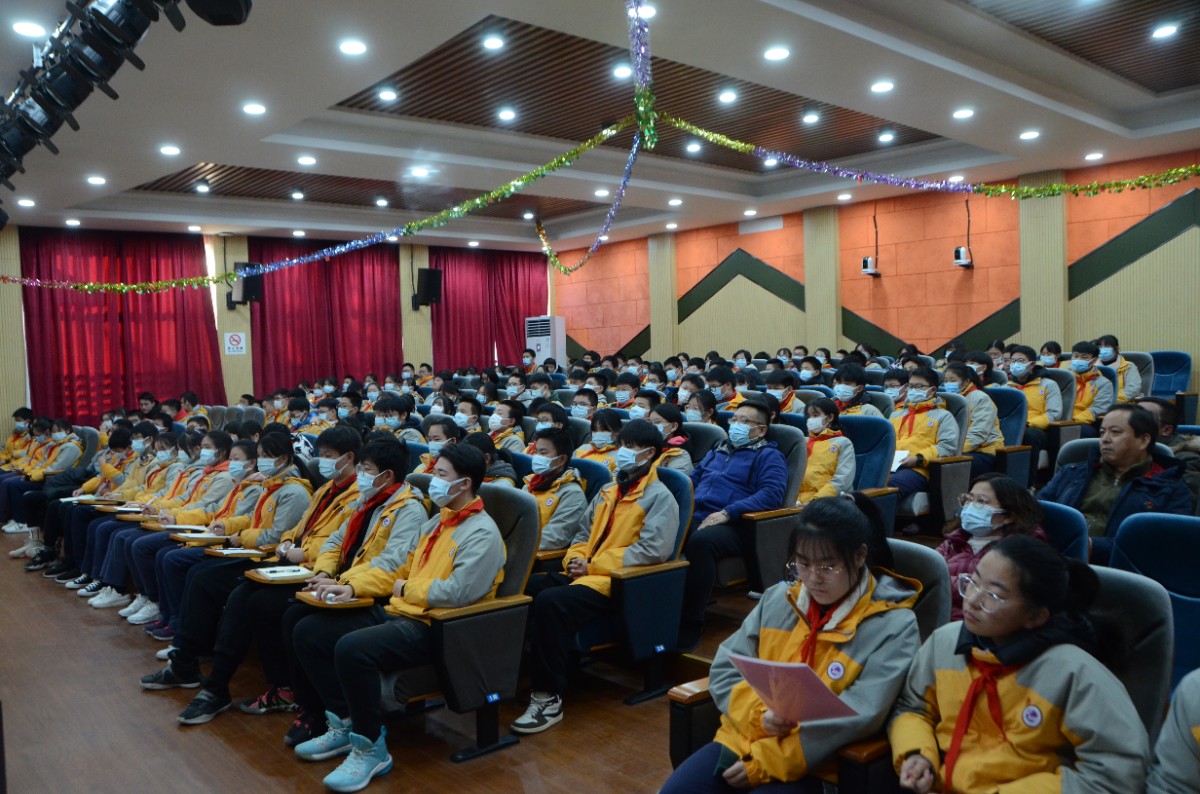 努力成就精彩人生世外尚美中学九年级召开联合主题班会20201224点击率