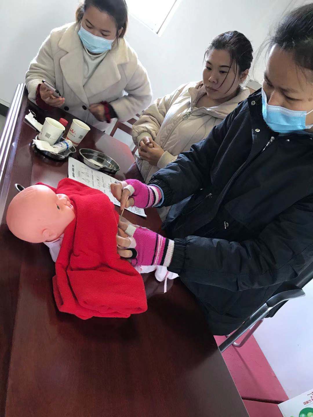 月嫂培训2.jpg 月嫂培训2.jpg