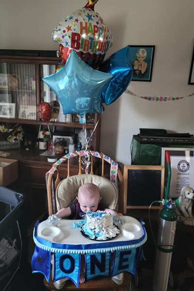 richard-first-birthday-balloons_tcm25-663424.jpg
