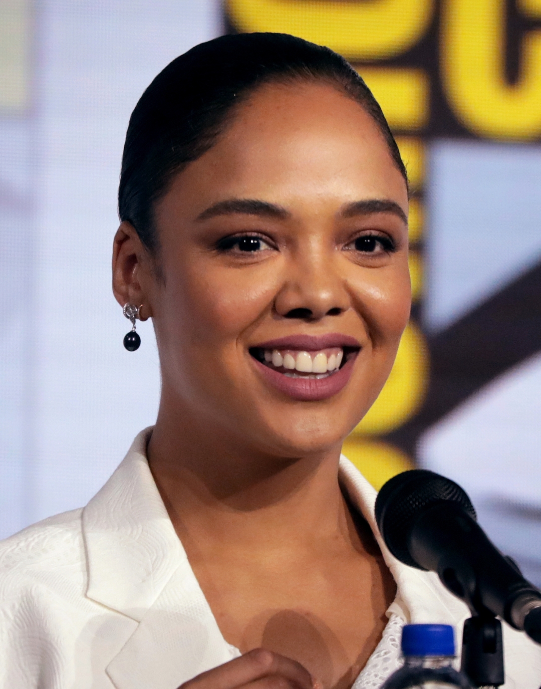 Tessa_Thompson_by_Gage_Skidmore_3.jpg