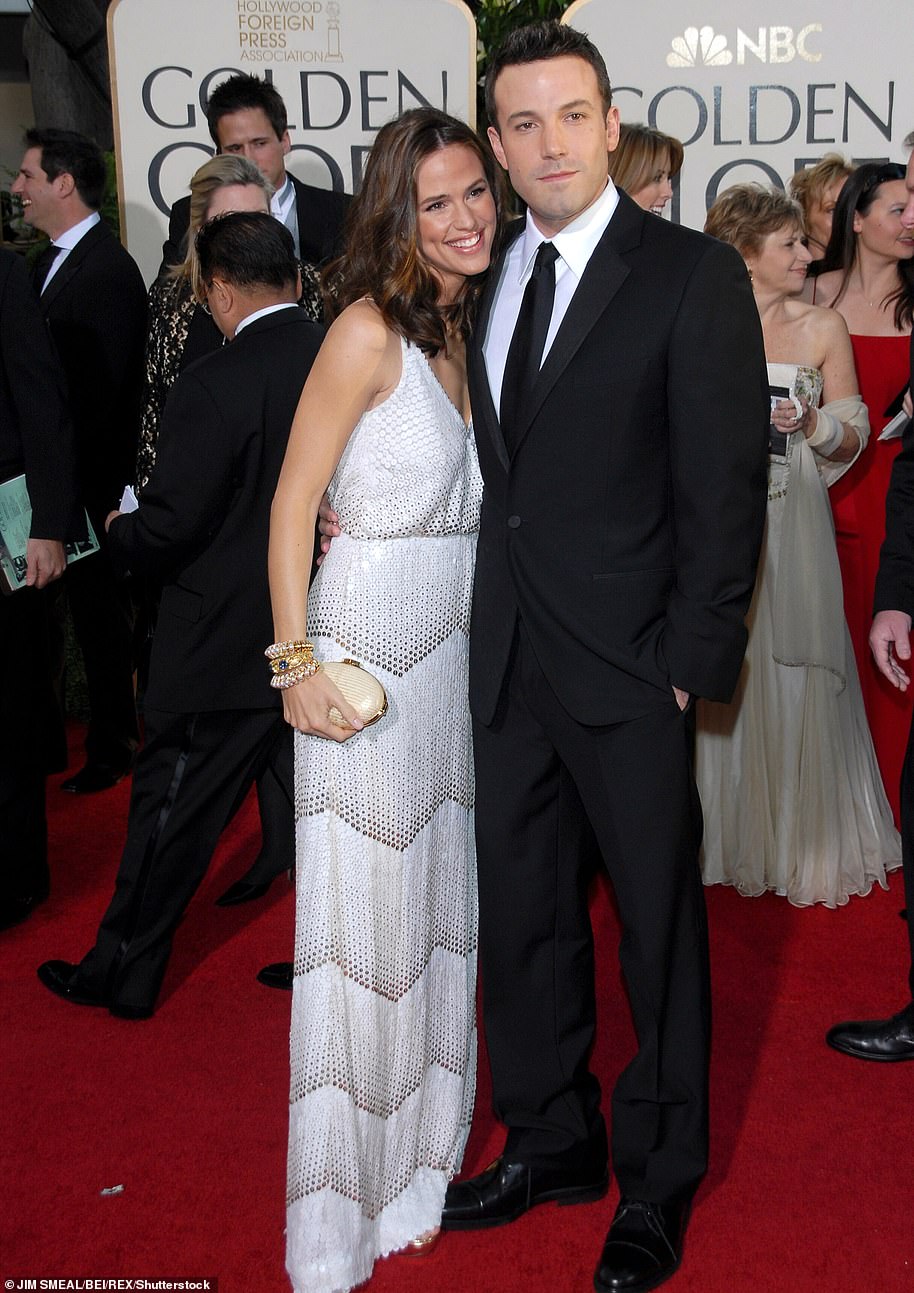 42814598-9563493-Golden_couple_Ben_was_married_to_Jennifer_Garner_for_ten_years_p-a-56_1620679111886.jpg