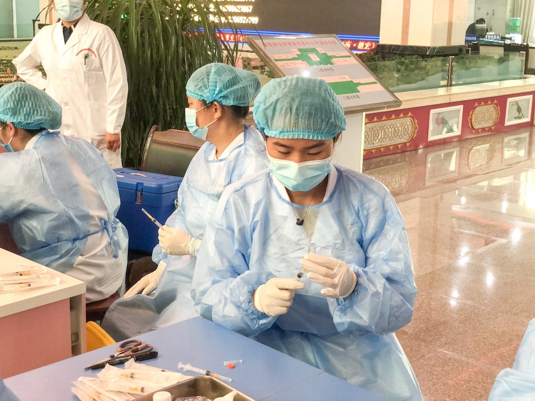 支援接种新冠疫苗工作 2(2021年4月).jpg