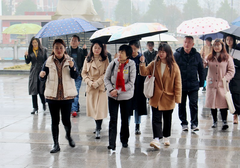 高校领航 促内涵式发展——湖南一师童小娇校长一行莅临我校指导工作