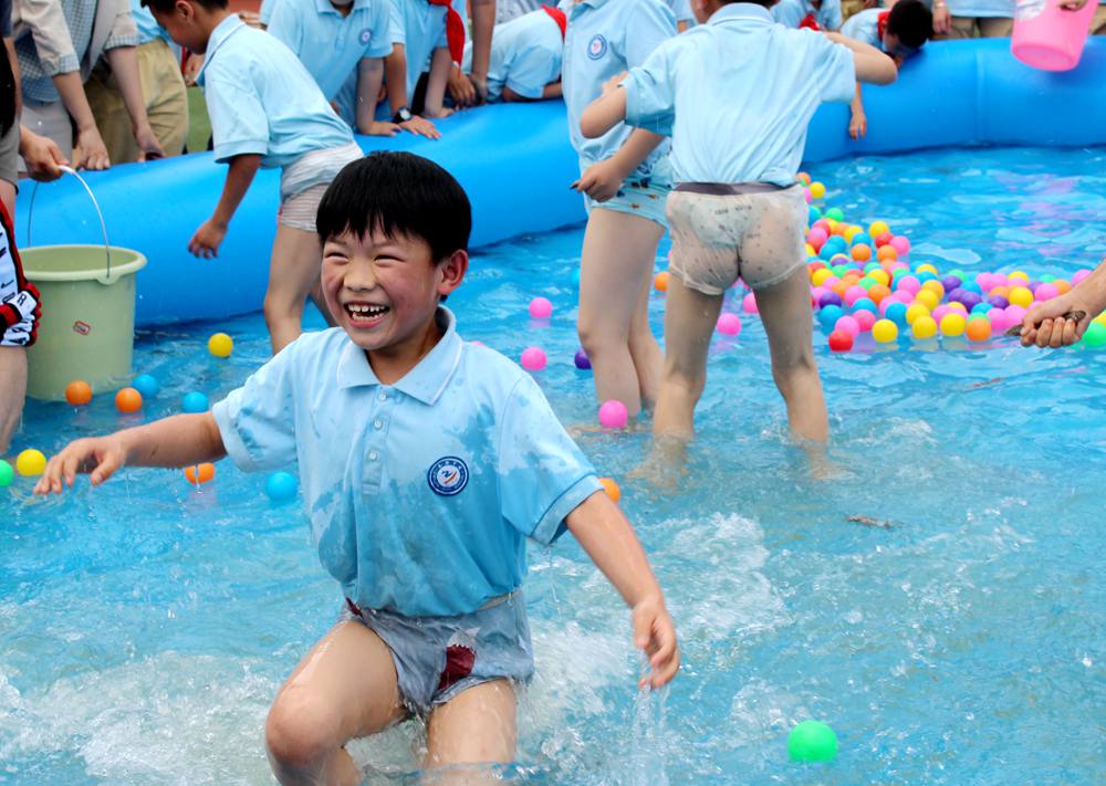 童心飞扬，欢庆六一 ——知源学校小学部六一亲子运动会精彩上演