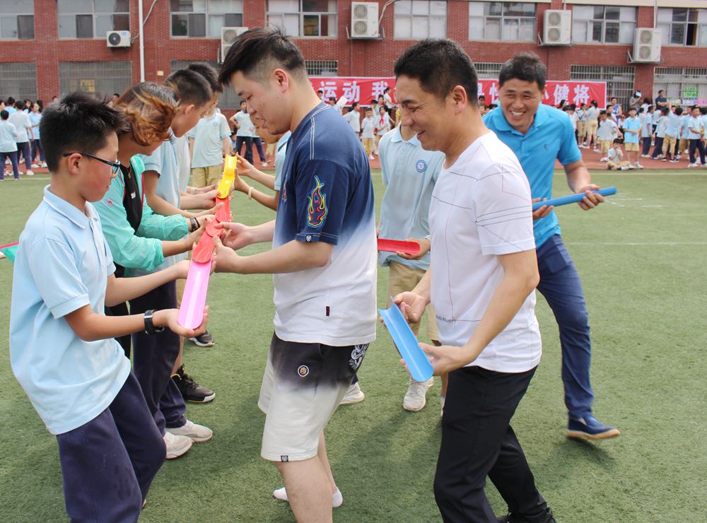 童心飞扬，欢庆六一 ——知源学校小学部六一亲子运动会精彩上演