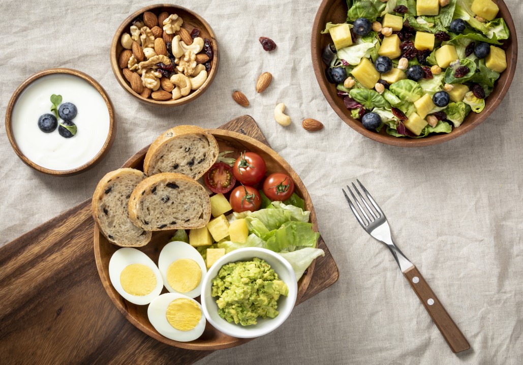 也容易使肠道蠕动增加致腹泻,如有腹泻时应避免高膳食纤维食物的摄取